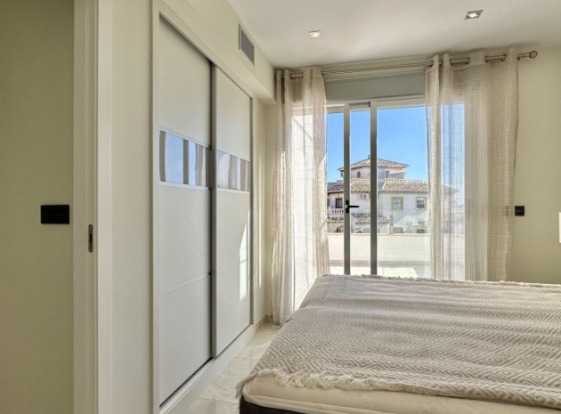 Återförsäljning - Villa - Cabo Roig - Lomas de Cabo Roig