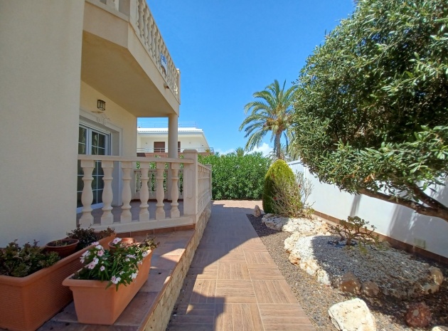Resale - Villa - Cabo Roig - beachside cabo roig