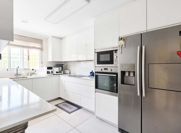 Återförsäljning - Villa - Pinar de Campoverde