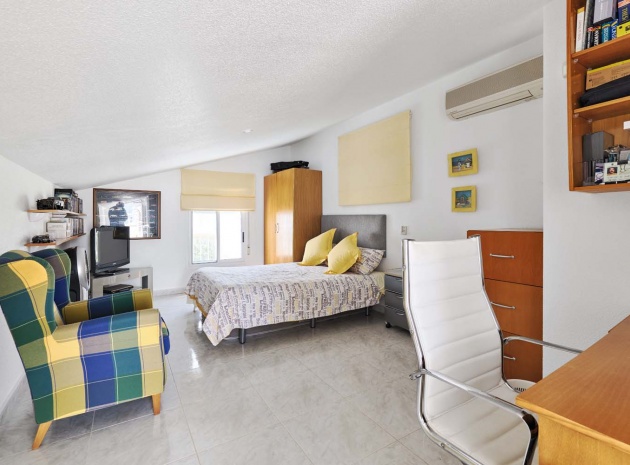 Återförsäljning - Villa - Pinar de Campoverde