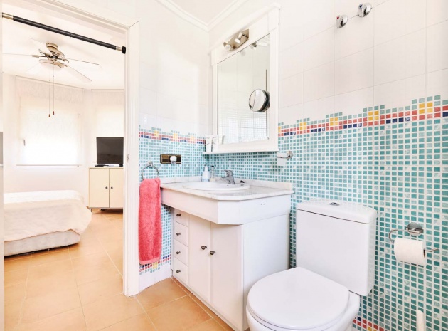 Återförsäljning - Villa - Pinar de Campoverde