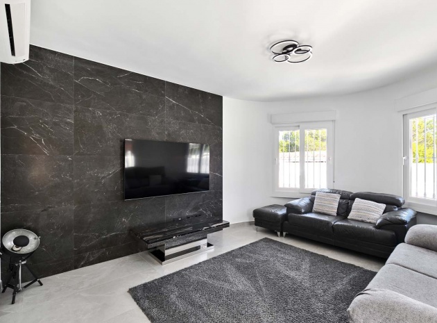 Återförsäljning - Villa - Pinar de Campoverde