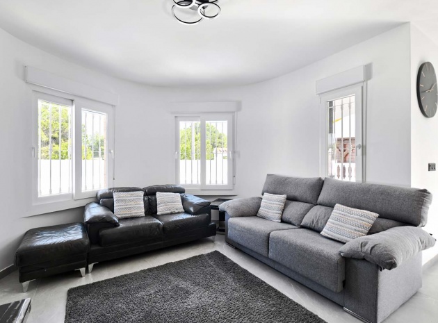 Återförsäljning - Villa - Pinar de Campoverde