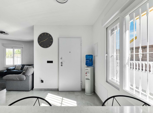 Återförsäljning - Villa - Pinar de Campoverde