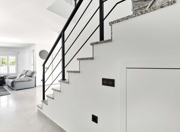 Återförsäljning - Villa - Pinar de Campoverde