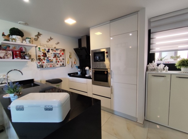 Återförsäljning - Lägenhet - Los Altos - Res. El Amanecer