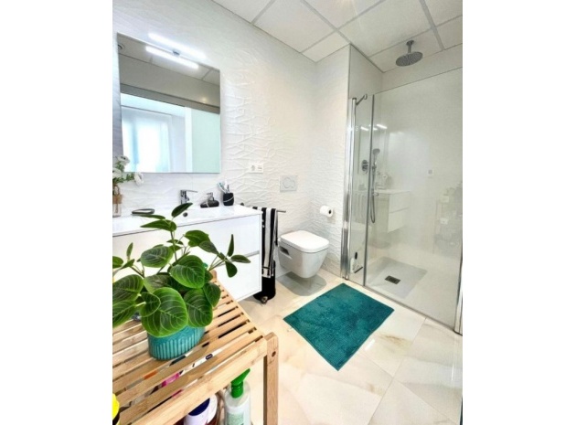 Återförsäljning - Lägenhet - Los Altos - Res. El Amanecer