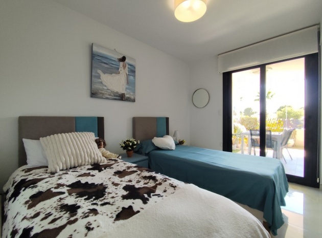 Återförsäljning - Lägenhet - Los Altos - Res. El Amanecer