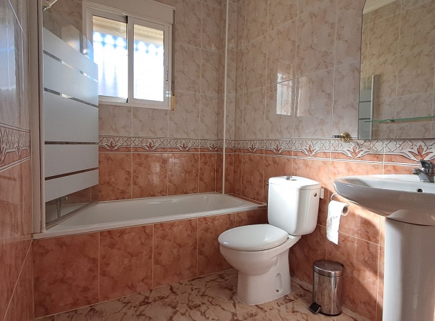 Återförsäljning - Villa - Playa Flamenca - san jose