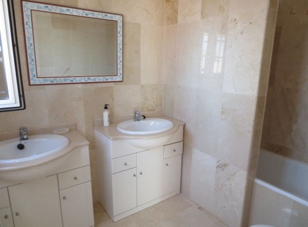 Resale - Villa - Villamartin - El Galan