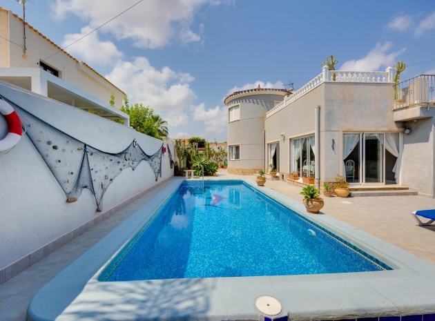 Resale - Villa - Cabo Roig - la regia