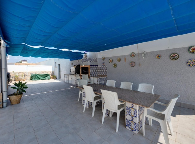 Resale - Villa - Cabo Roig - la regia