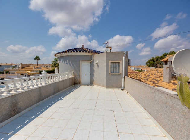 Resale - Villa - Cabo Roig - la regia