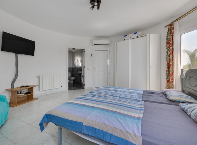 Resale - Villa - Cabo Roig - la regia