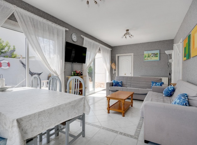 Resale - Villa - Cabo Roig - la regia