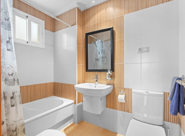 Resale - Apartment - Torrevieja - Beachside Torrevieja