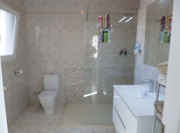 Resale - Villa - Playa Flamenca