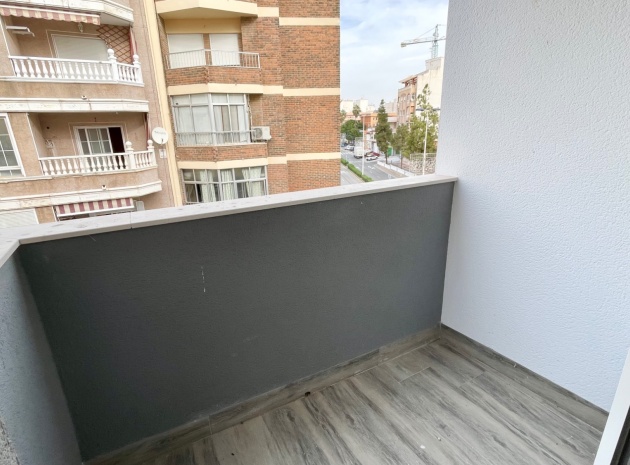 Wederverkoop - Appartement - Torrevieja - Beachside Torrevieja