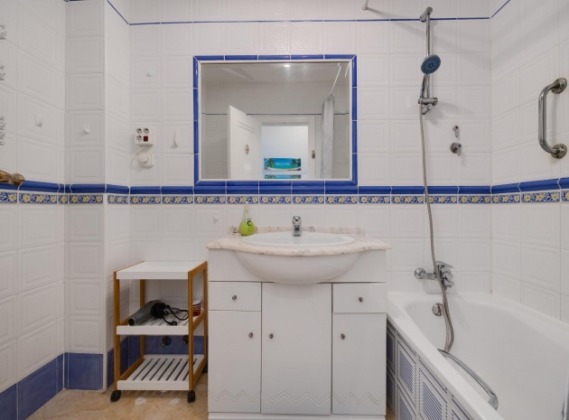 Återförsäljning - Villa - Playa Flamenca - jumilla