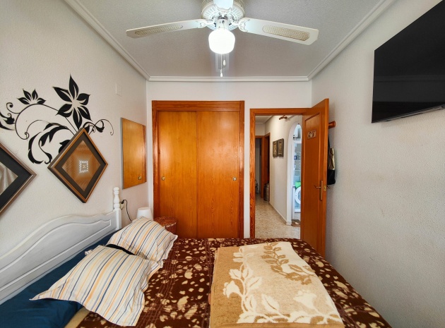 Resale - Apartment - Torrevieja - parque del naciones