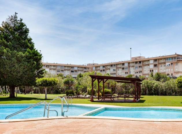 Resale - Apartment - Torrevieja - parque del naciones