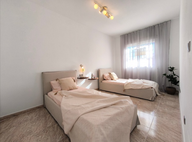 Revente - Villa - Villamartin - Los Dolses