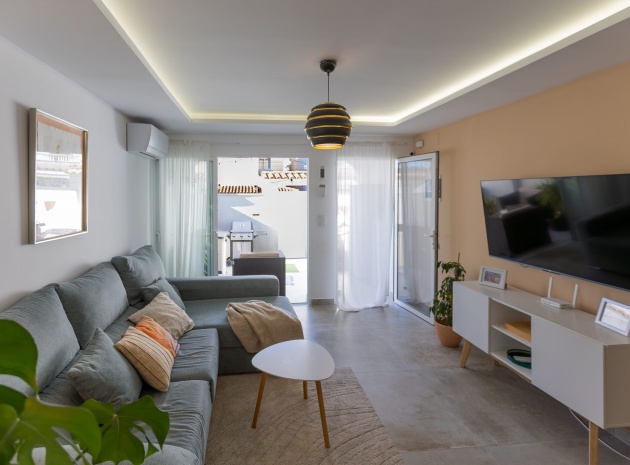 Resale - Townhouse - Torrevieja - Aguas Nuevas