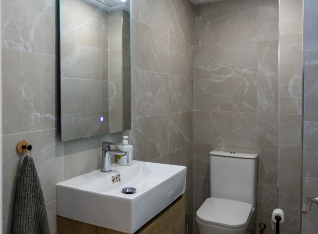 Resale - Townhouse - Torrevieja - Aguas Nuevas