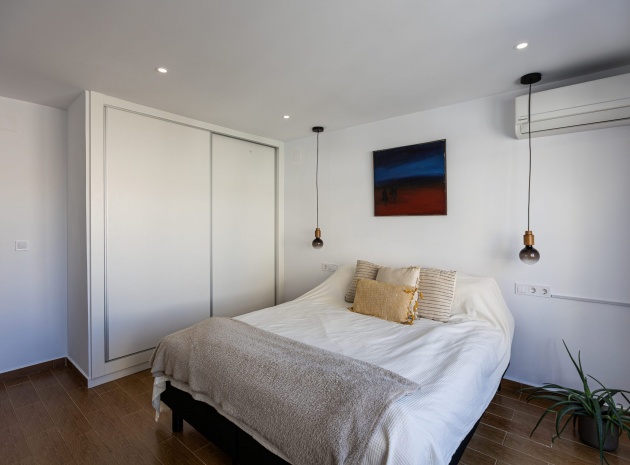 Resale - Townhouse - Torrevieja - Aguas Nuevas