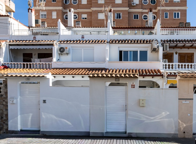 Resale - Townhouse - Torrevieja - Aguas Nuevas