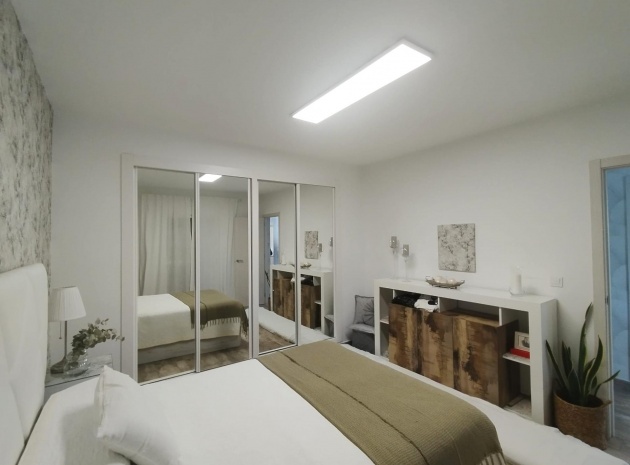 Wederverkoop - Villa - Villamartin - El Galan