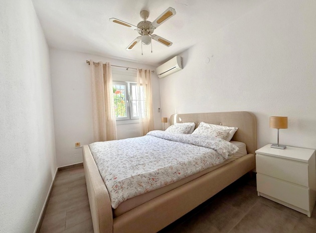 Resale - Townhouse - Villamartin - verdemar