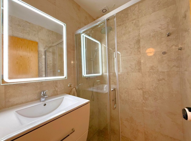 Resale - Townhouse - Villamartin - verdemar