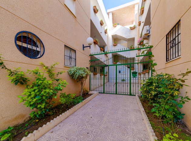 Resale - Apartment - Torrevieja - san luis