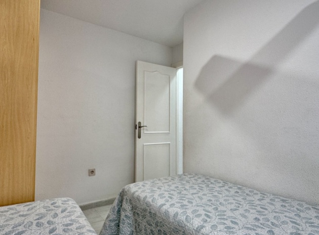 Återförsäljning - Lägenhet - Playa Flamenca - Res. Sol de Mar