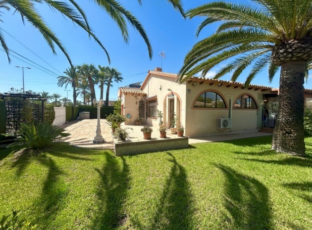 Resale - Villa - Cabo Roig - beachside cabo roig