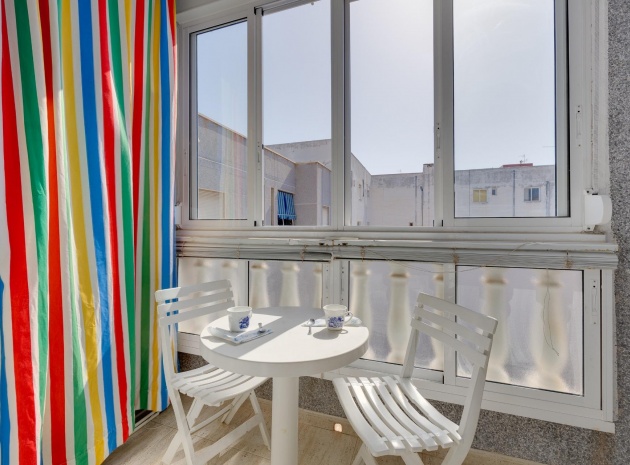 Återförsäljning - Lägenhet - Torrevieja - Beachside Torrevieja
