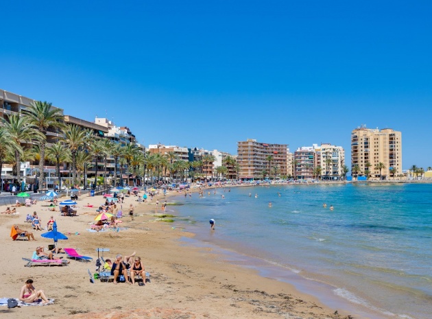 Återförsäljning - Lägenhet - Torrevieja - Beachside Torrevieja