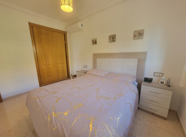 Wiederverkauf - Bungalow - Los Montesinos - La Herrada