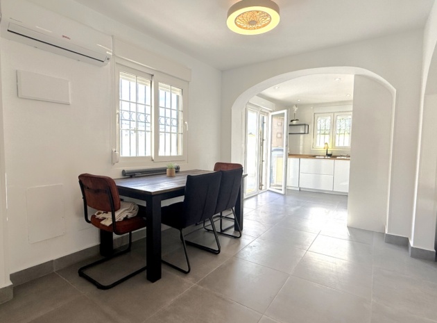 Återförsäljning - Villa - Playa Flamenca - perla del mar