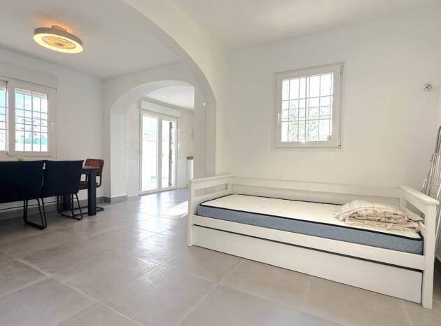 Återförsäljning - Villa - Playa Flamenca - perla del mar