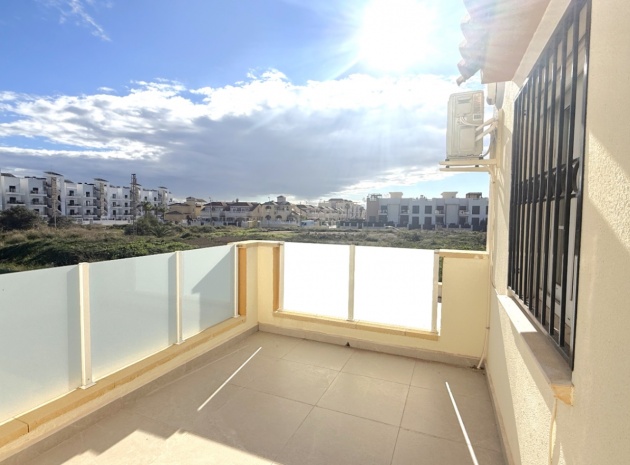 Återförsäljning - Villa - Playa Flamenca - perla del mar