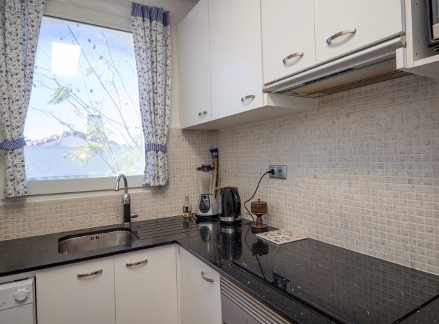 Resale - Townhouse - Villamartin - Fortuna