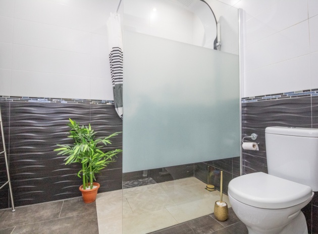 Resale - Townhouse - Villamartin - Fortuna