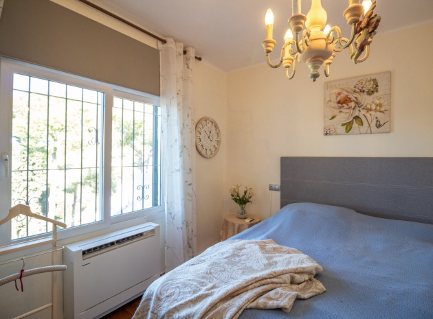 Resale - Townhouse - Villamartin - Fortuna