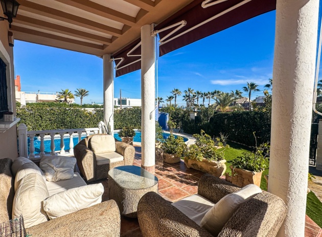 Resale - Villa - La Mata - Beachside La Mata