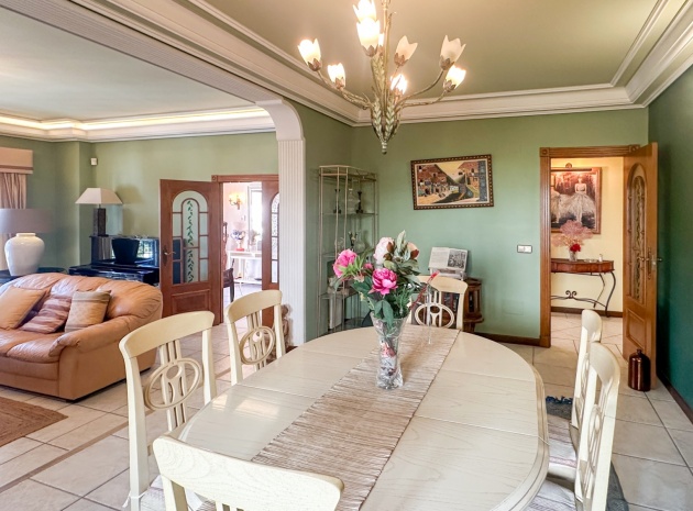 Resale - Villa - La Mata - Beachside La Mata