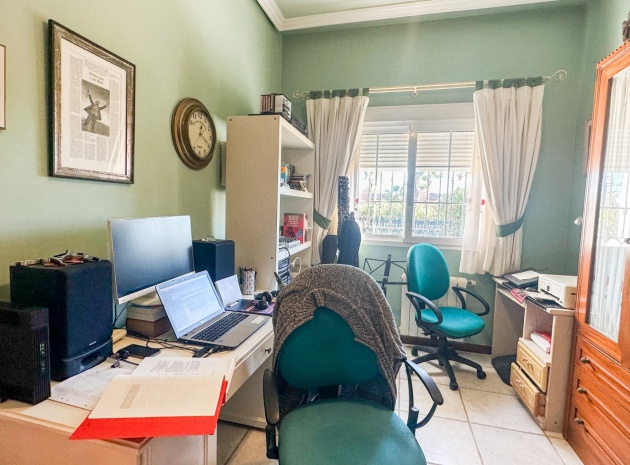 Resale - Villa - La Mata - Beachside La Mata