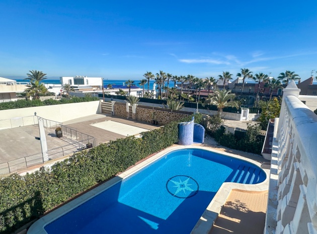 Resale - Villa - La Mata - Beachside La Mata