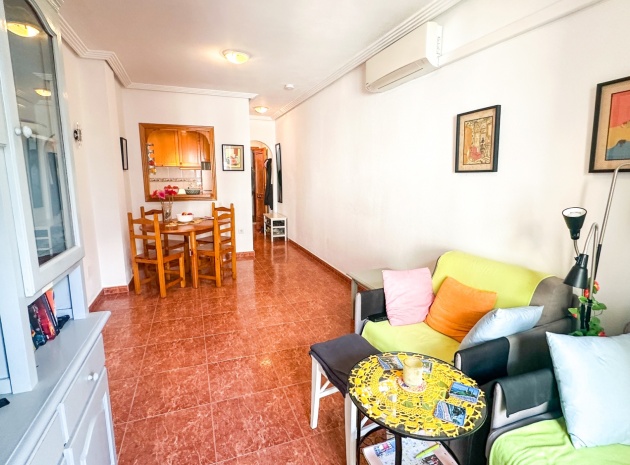 Resale - Apartment - Torrevieja - Beachside Torrevieja